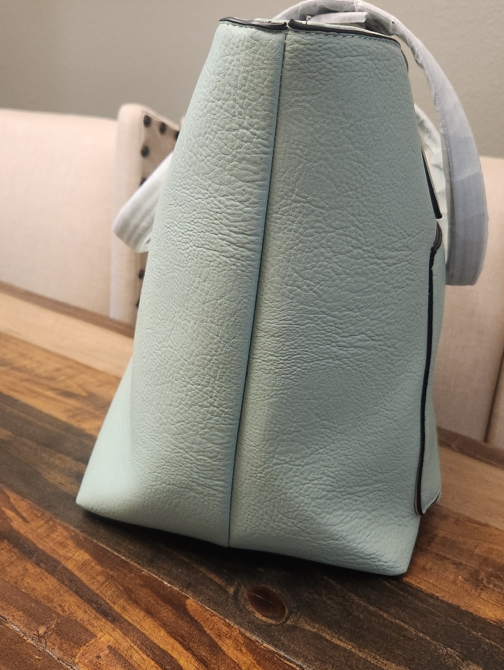 Poppy & Peonies Mint Green Pebbled Tote with Gold Hardware - Picture 15 of 16